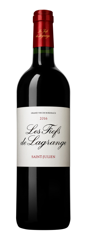 Bouteille de Les Fiefs de Lagrange 2016, vin rouge de Saint-Julien, présentée sur fond neutre.